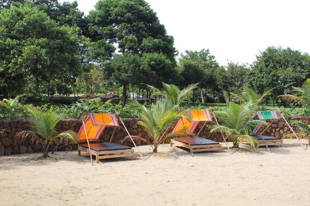 Mabamba Lodge Wakiso Buitenkant foto