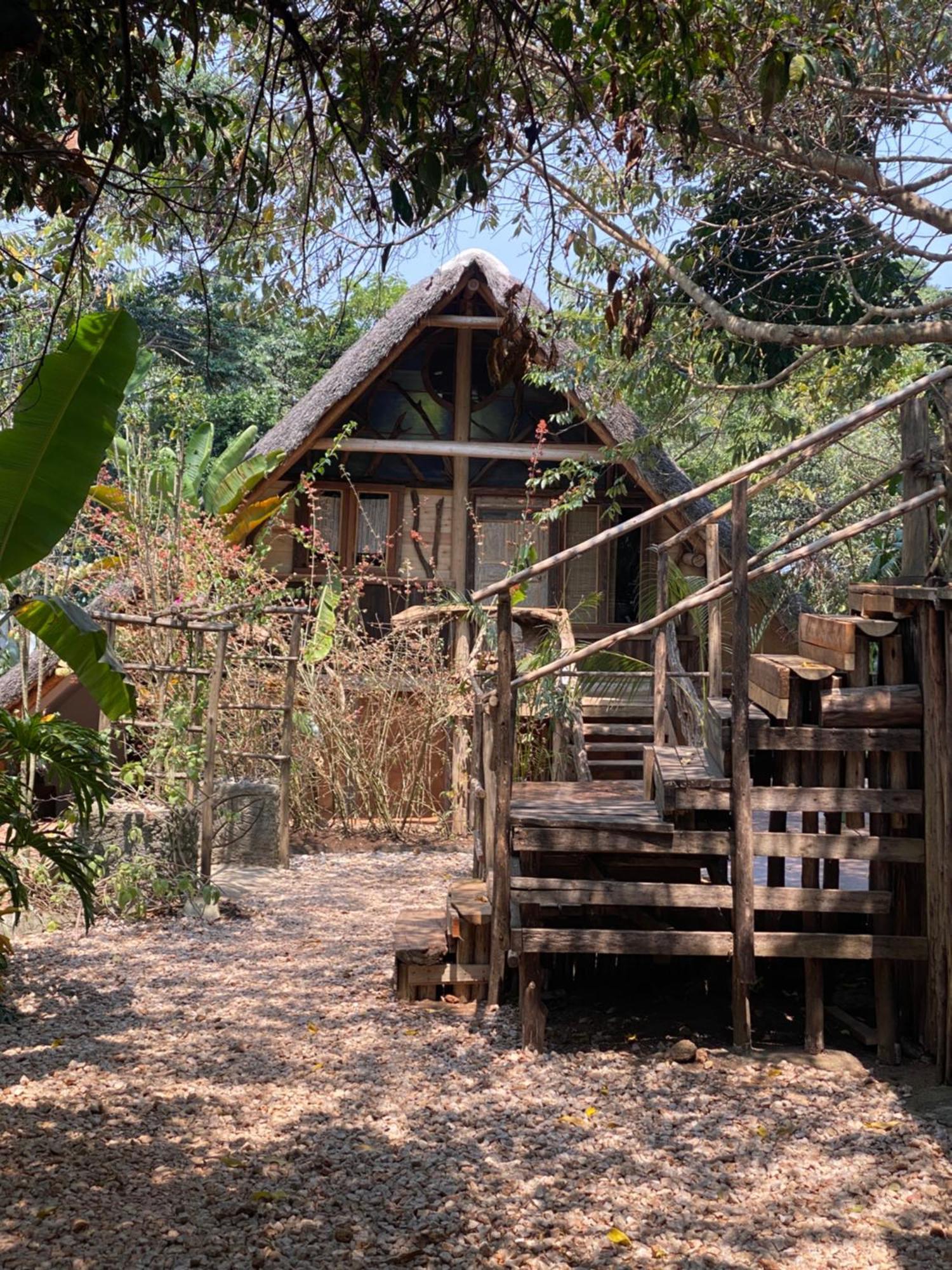 Mabamba Lodge Wakiso Buitenkant foto